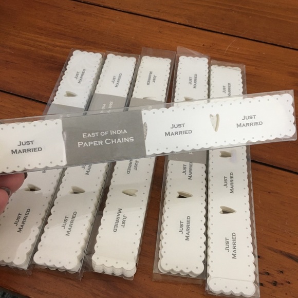 East of India | Paper Chains Just Married - Picture 4 of 7